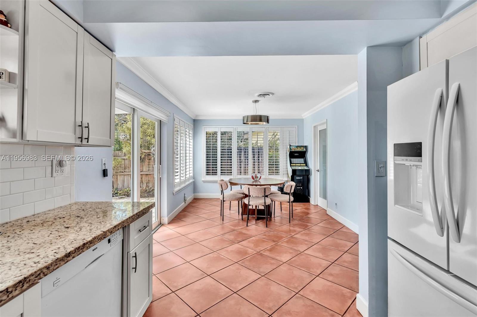 HOLLYWOOD HEIGHTS ADD SEC - Residential