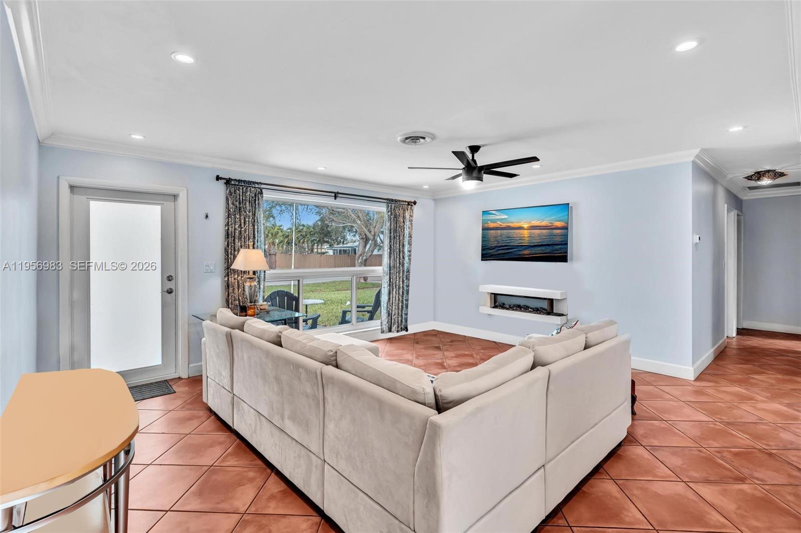 HOLLYWOOD HEIGHTS ADD SEC - Residential