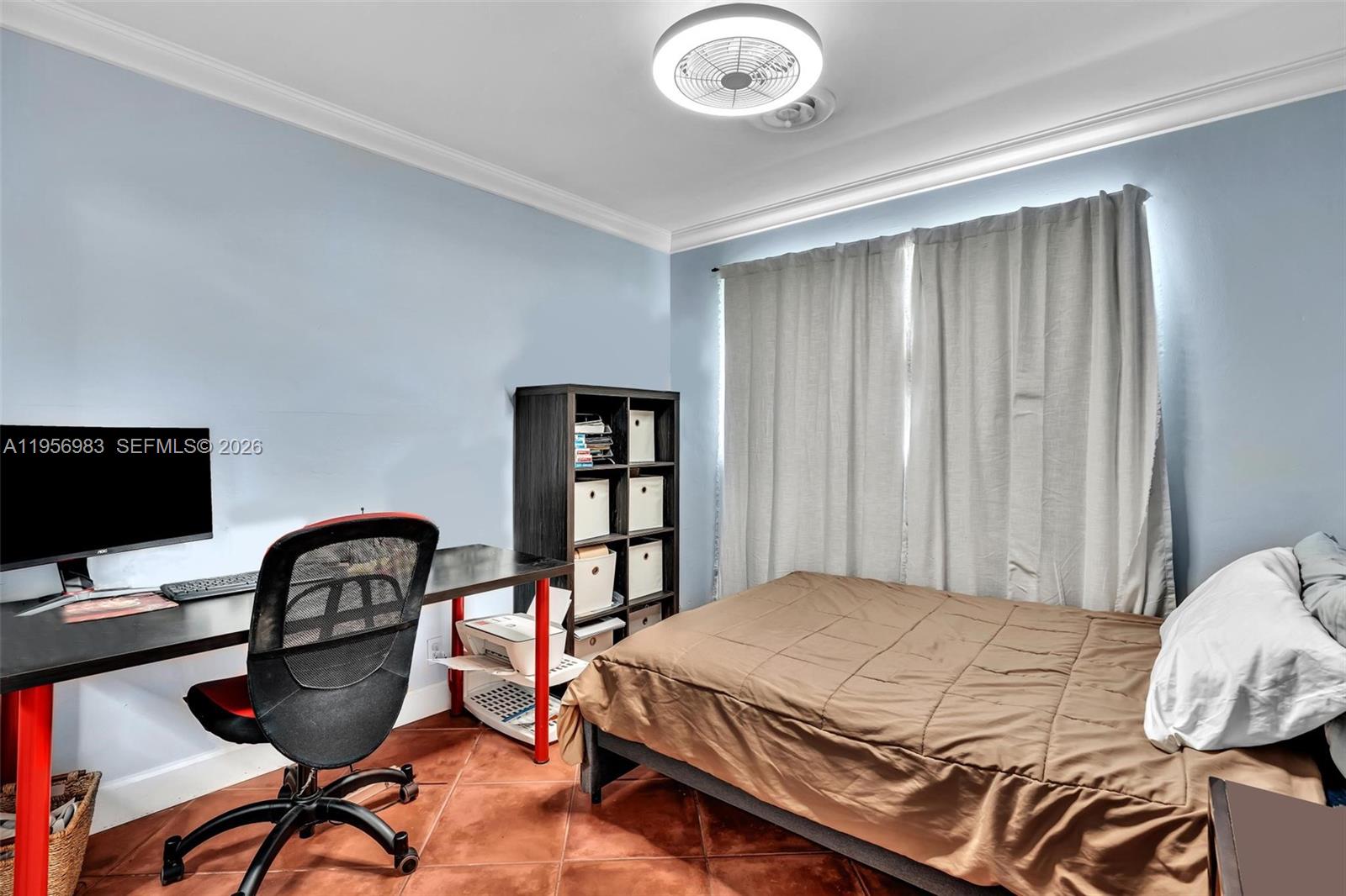 HOLLYWOOD HEIGHTS ADD SEC - Residential