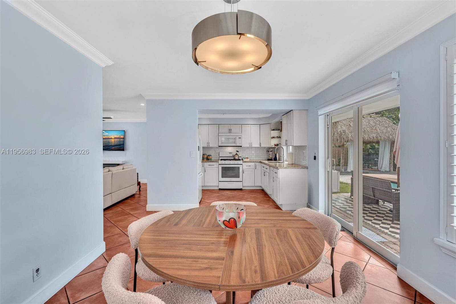 HOLLYWOOD HEIGHTS ADD SEC - Residential