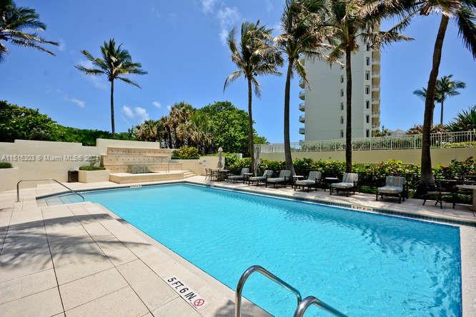 PASSAGES OF JUPITER ISLAN - Residential