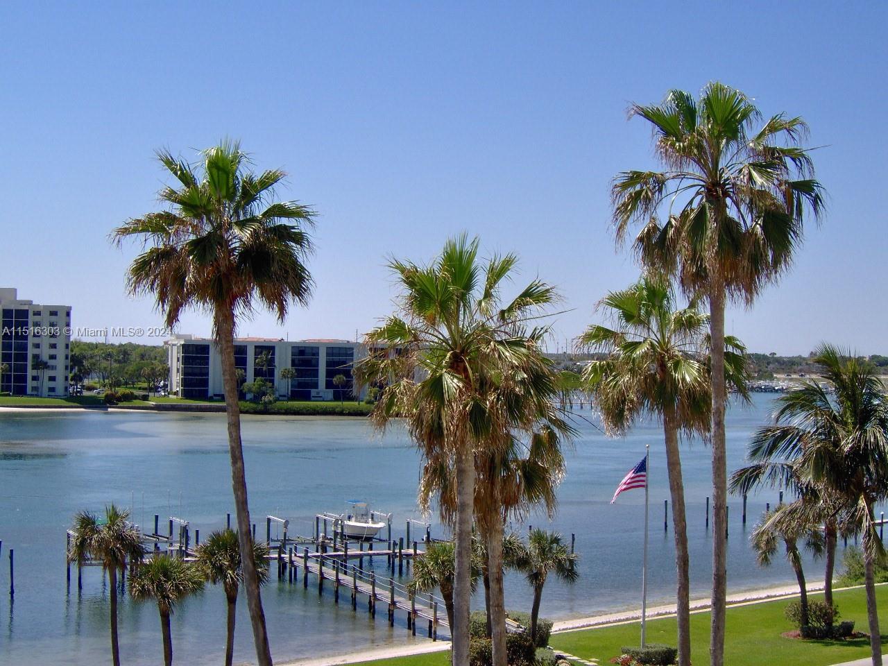 PASSAGES OF JUPITER ISLAN - Residential