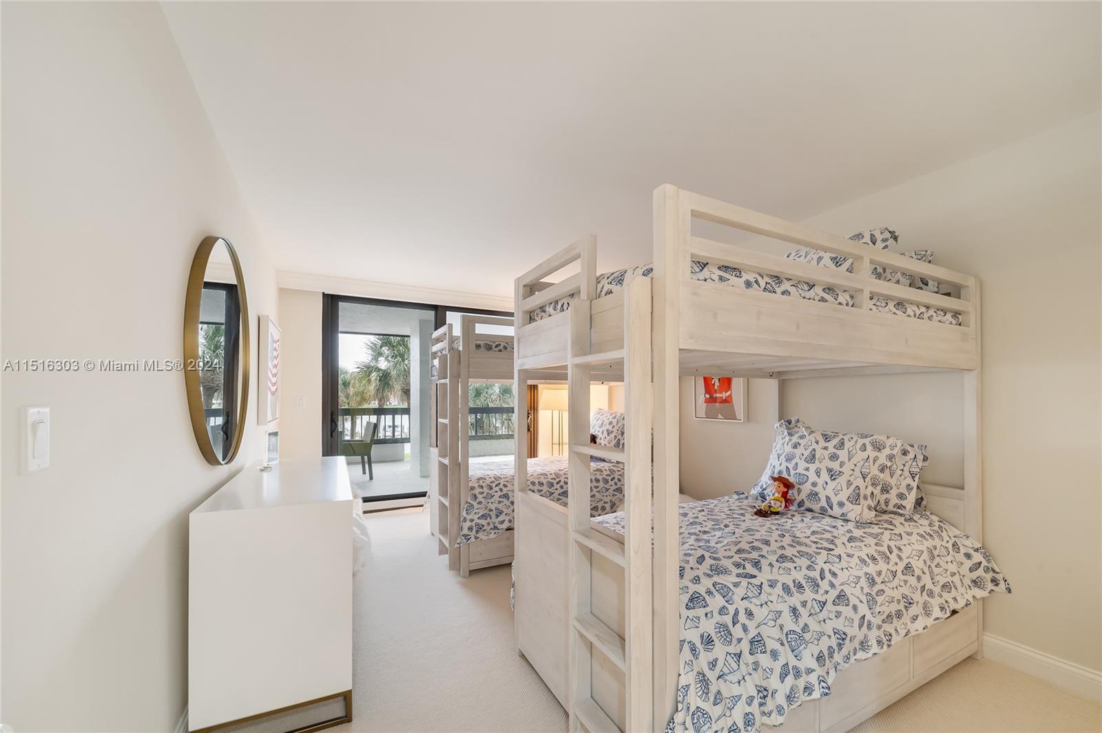 PASSAGES OF JUPITER ISLAN - Residential