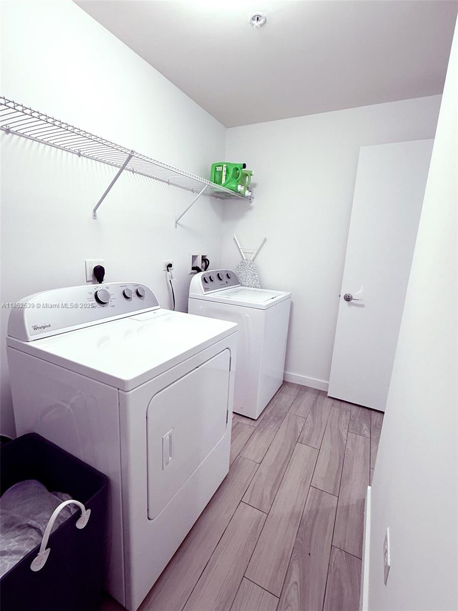 NINE AT MARY BRICKELL VIL - Residential