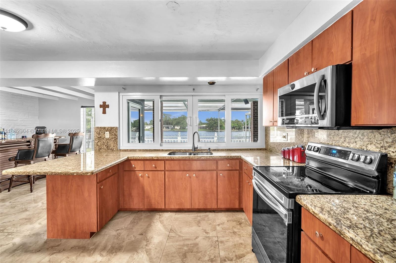 MIRAMAR ISLES SEC 5 - Residential