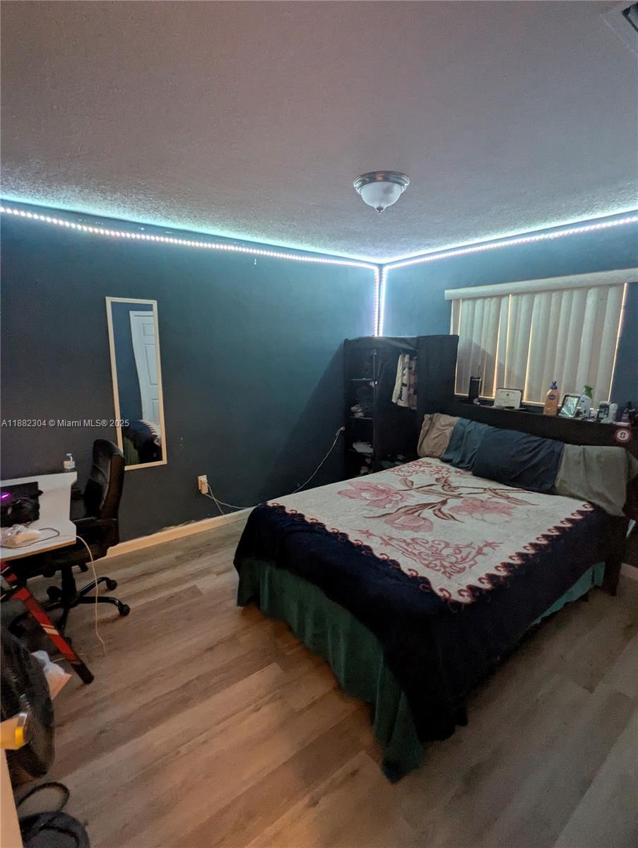 MIRAMAR ISLES SEC 5 - Residential