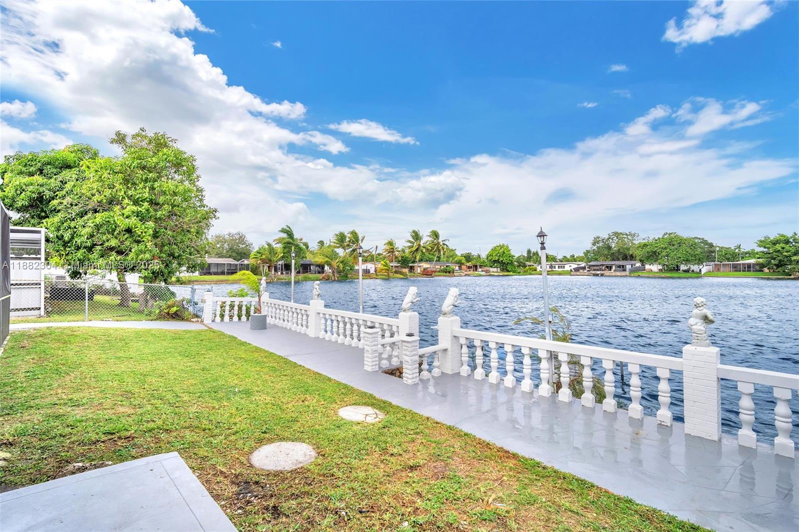 MIRAMAR ISLES SEC 5 - Residential