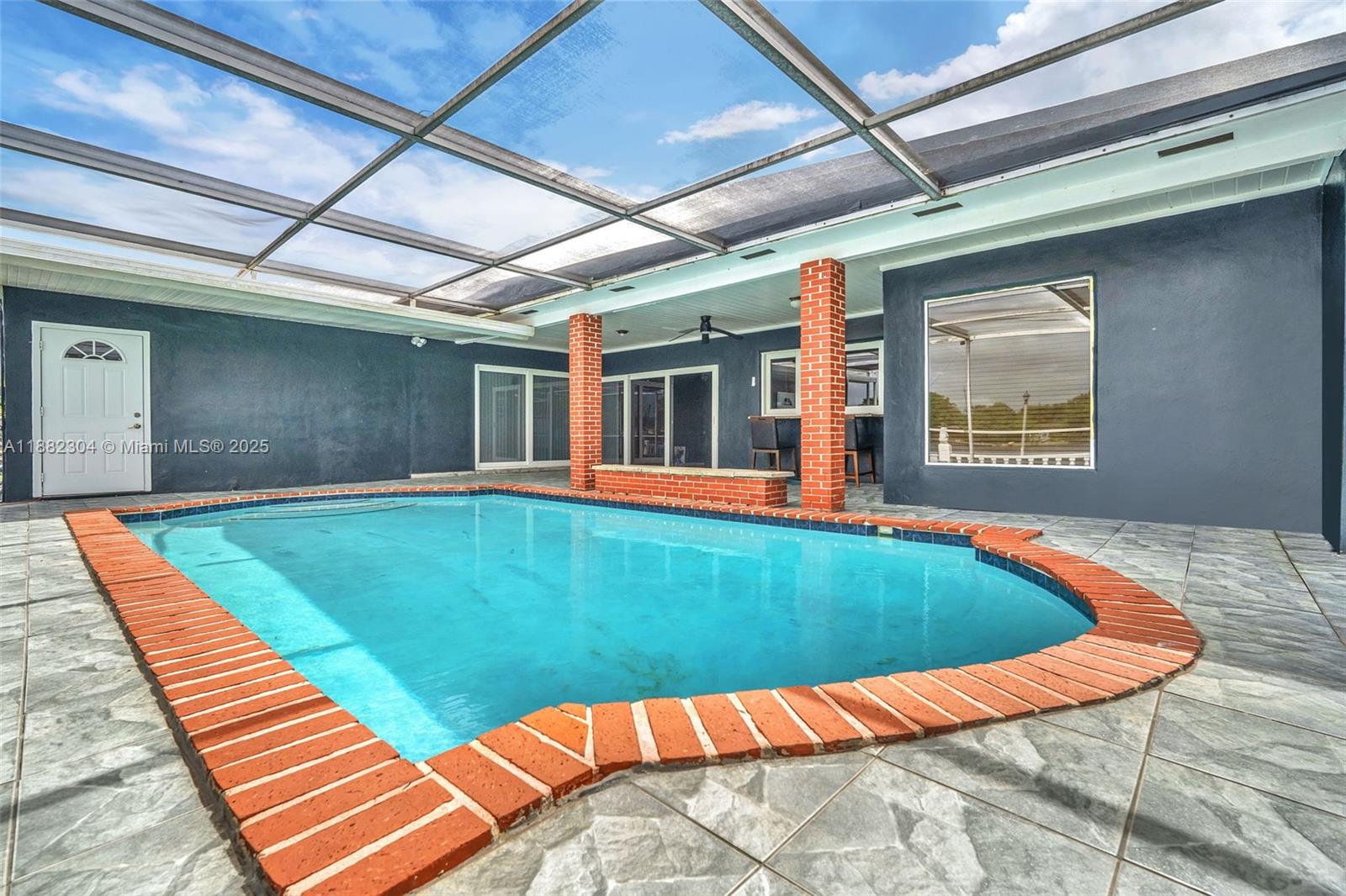 MIRAMAR ISLES SEC 5 - Residential