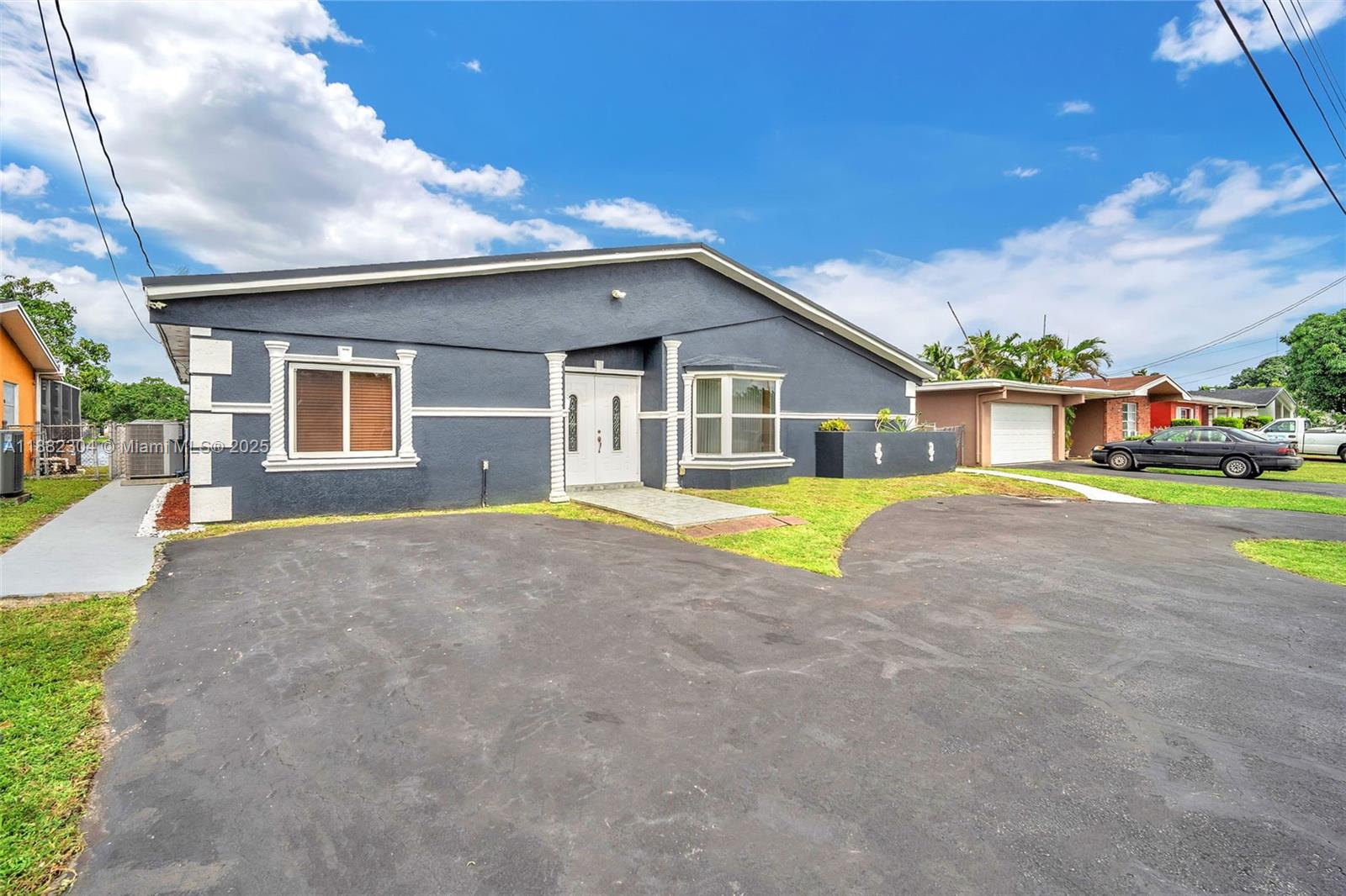 MIRAMAR ISLES SEC 5 - Residential