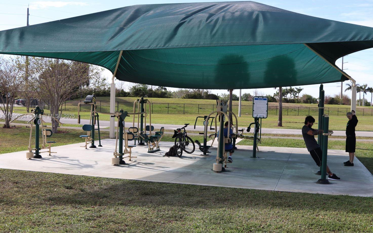 MIRAMAR ISLES SEC 5 - Residential