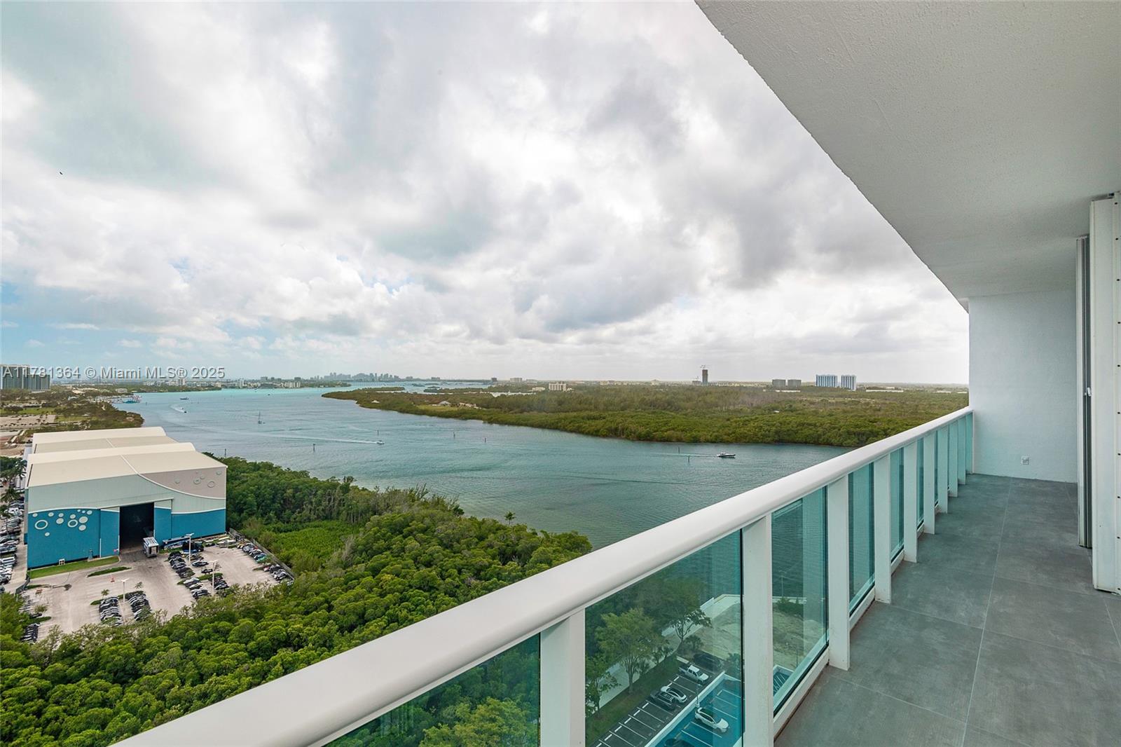 ARLEN HOUSE EAST CONDO - Residential