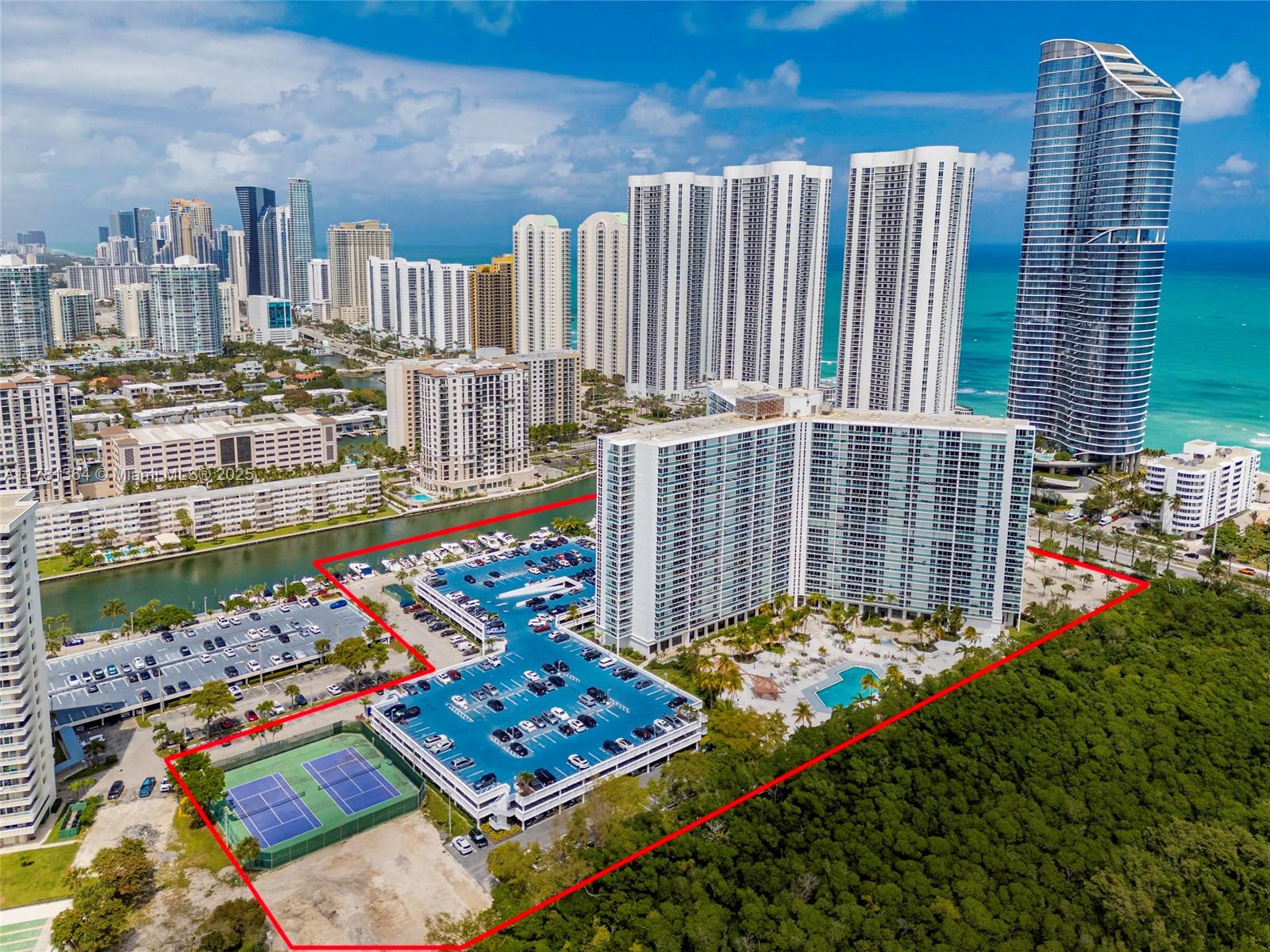 ARLEN HOUSE EAST CONDO - Residential