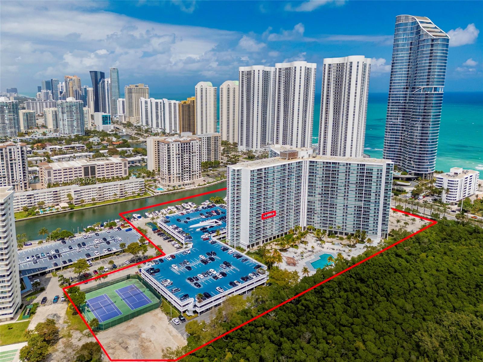 ARLEN HOUSE EAST CONDO - Residential