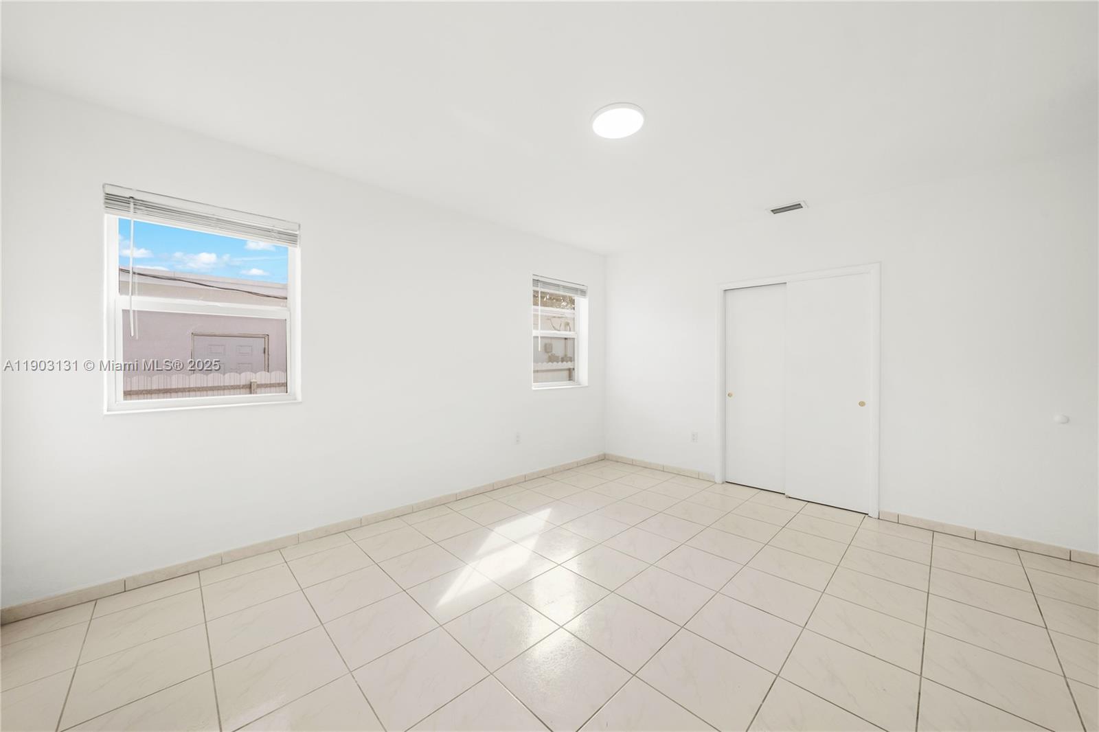 FULFORD BY THE SEA SEC I - Residential Lease