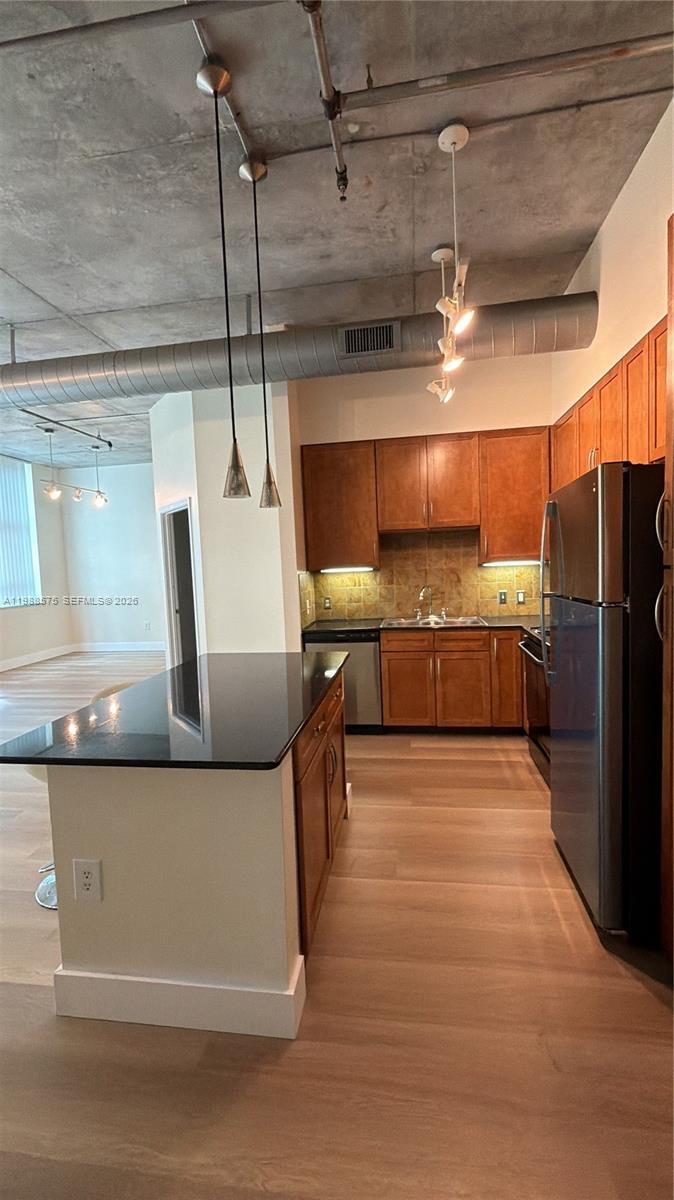 2001 Biscayne Blvd 2217