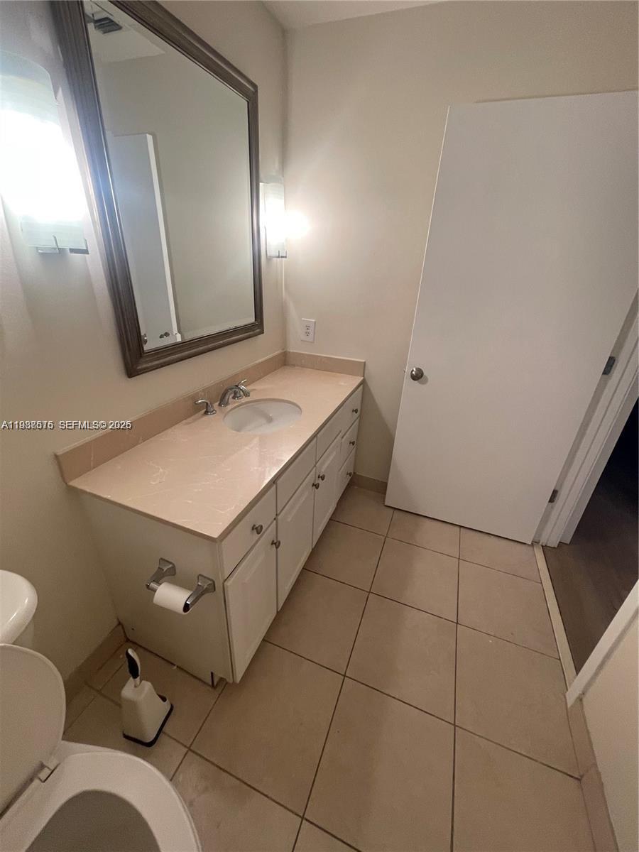 CITE CONDO - Residential Lease