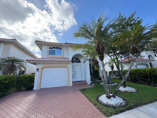 SINGLE FAMILY HOME LOCATED IN THE HIGHLY DESIRABLE COMMUNITY AT TURTLE RUN PHASE 1, IN THE HEART OF WESTON FL ! THIS PROPERTY FEATURES 3 BEDROOMS, 2 BATHDROOMS 1/2 BATH, SPLIT FLOOR PLAN ! EXCELLENT LAYOUT WITH NATURAL LIGHTING IN ALL AREAS. SOLAR PANELS THAT HEPL YOU TO REDUCE THE ELECTRIC BILL. WATER HEATER ELECTRIC AND WATER SOFNER FILTRATION SYSTEM! GREAT OUTDOOR SPACE FOR ENTERTAINING. OVERSIZED BACKYARD WITH CONCRETE DECK, BEAUTIFUL PERGOLA AND NO REAR NEIGHBORS! LOW HOA FEE AND EXCELLENT COMMUNITY WITH AMAZING RATED SCHOOLS! ACCESS TO BONAVENTURE TOWN CENTER CLUB WITH GYM, POOLS, TENNIS COURTS, BILLIARDS, BOWLING, BASKETBALL, RACQUETBALL & MUCH MORE! ** SEE BROKER'S REMARKS **
UPGRADES ADDED (1) BEDROOM ROOM ON 2ND FLOOR AND ADDED (1) POWDER BATH ROOM ON 1ST FLOOR