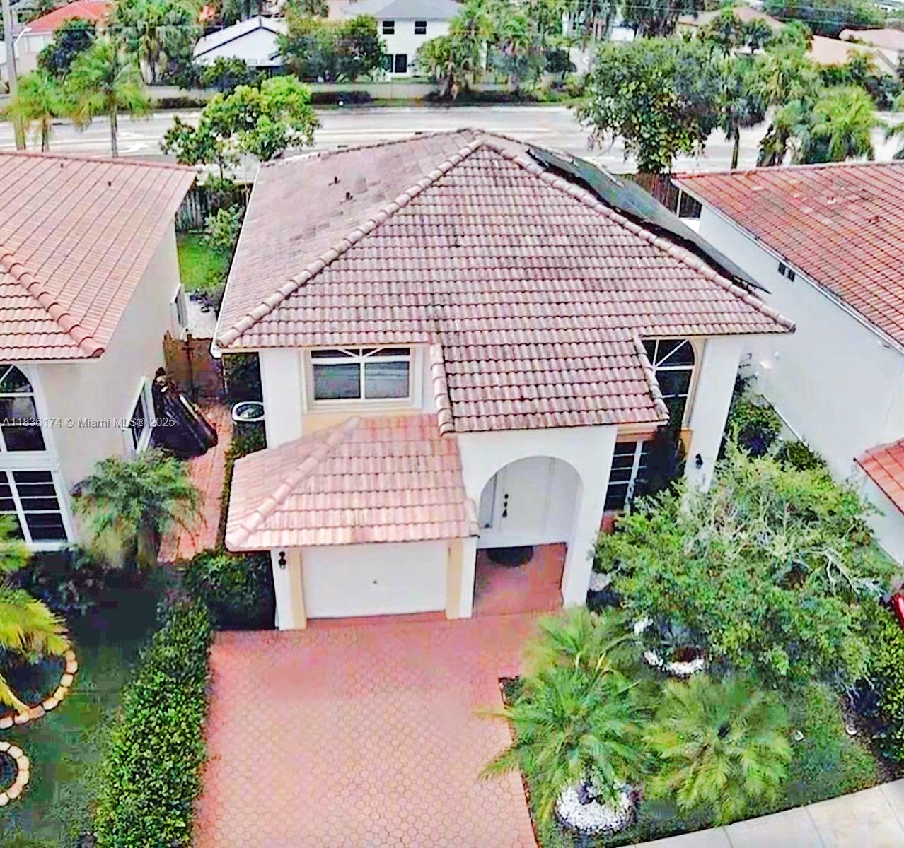 628 Turtle Run, Weston, FL, 33326/$599,900 4 628 Turtle Run