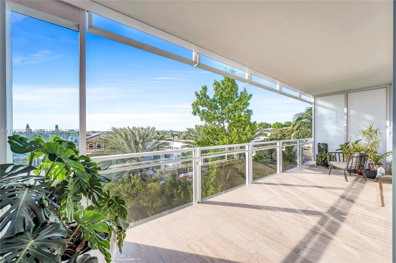 SURF CLUB CONDO - Residential