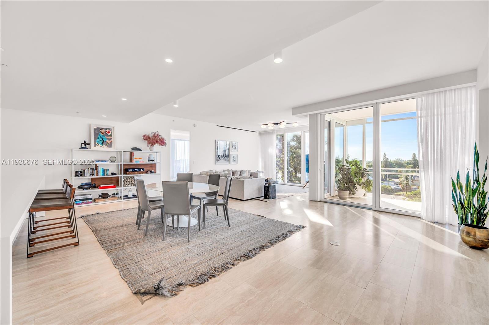 9001 Collins Ave S-402