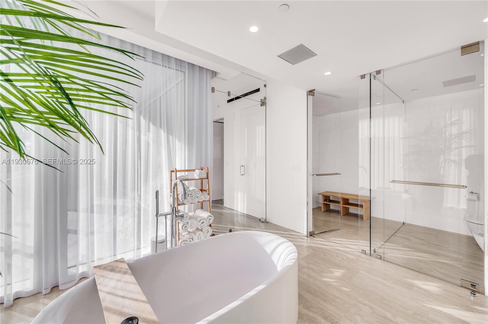 SURF CLUB CONDO - Residential