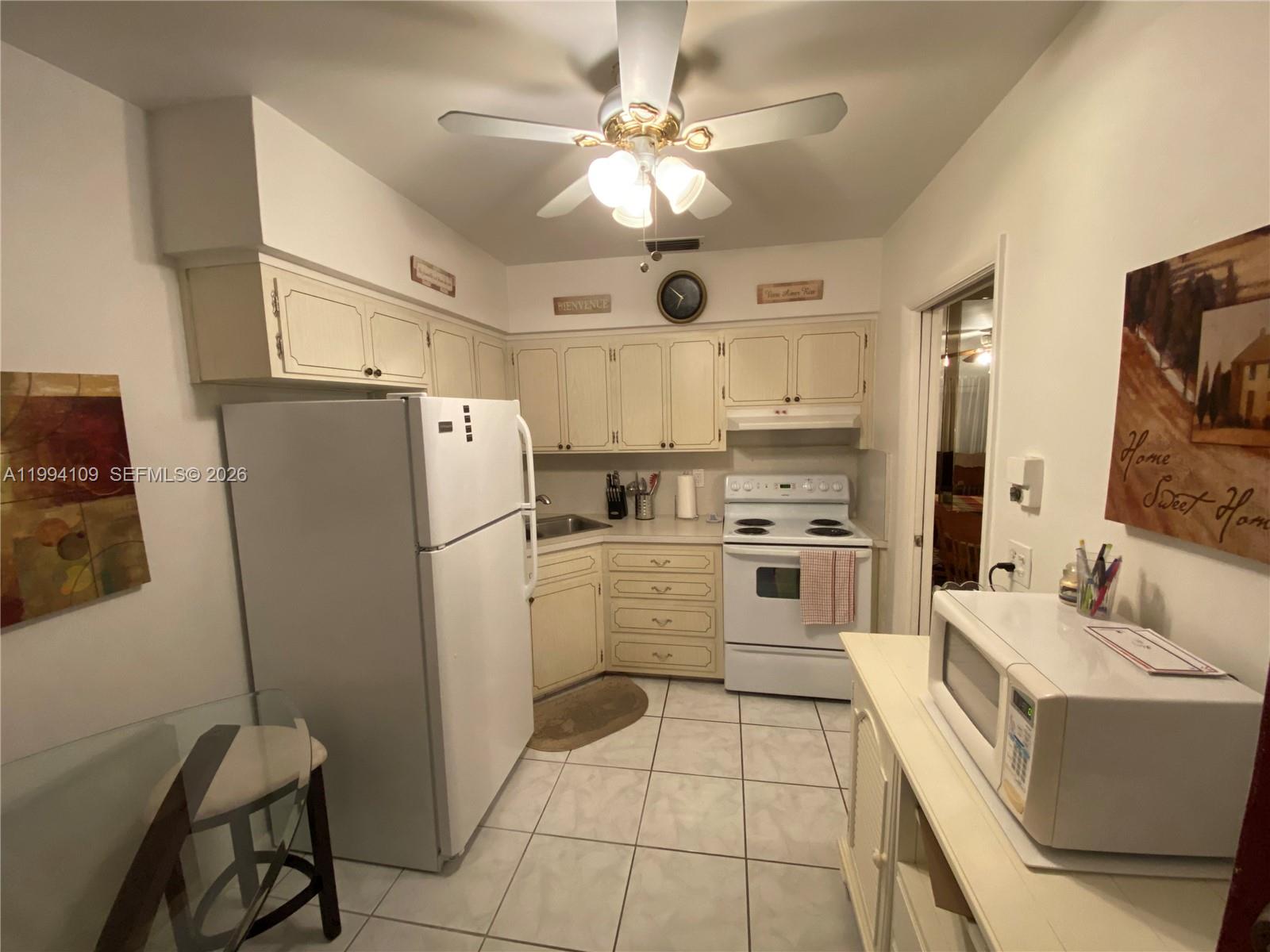 COLONIAL HOUSE CONDO - Residential Lease