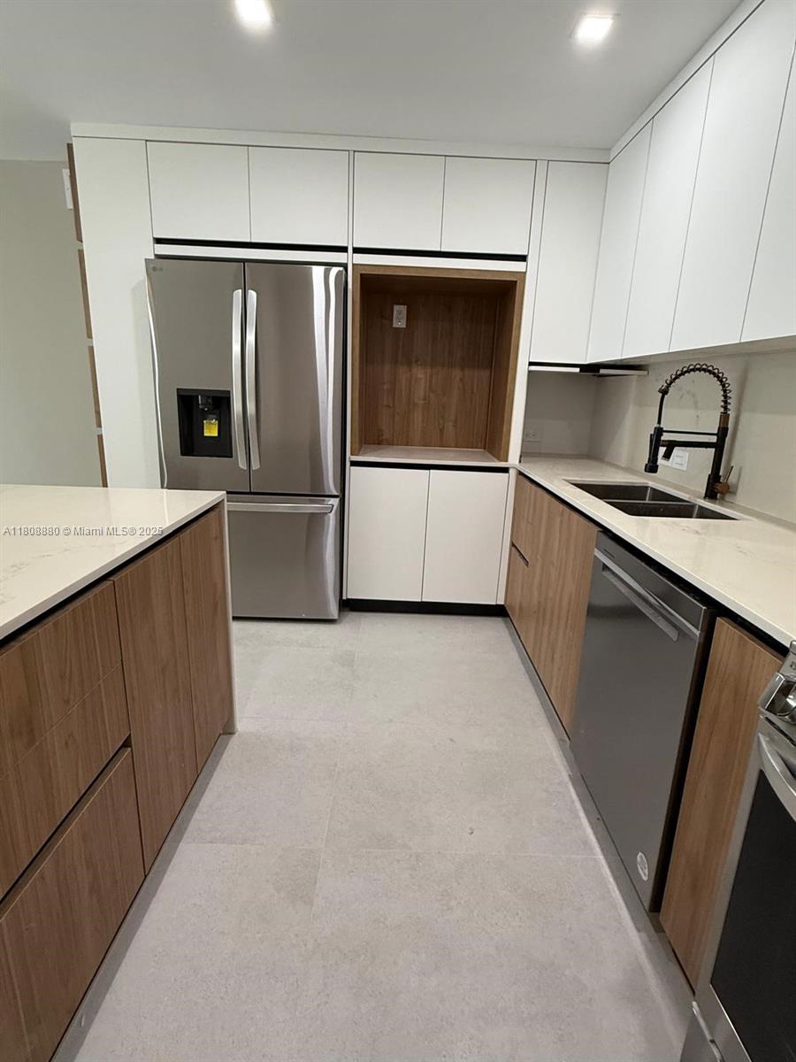 BOSTON PLAZA CONDO - Residential