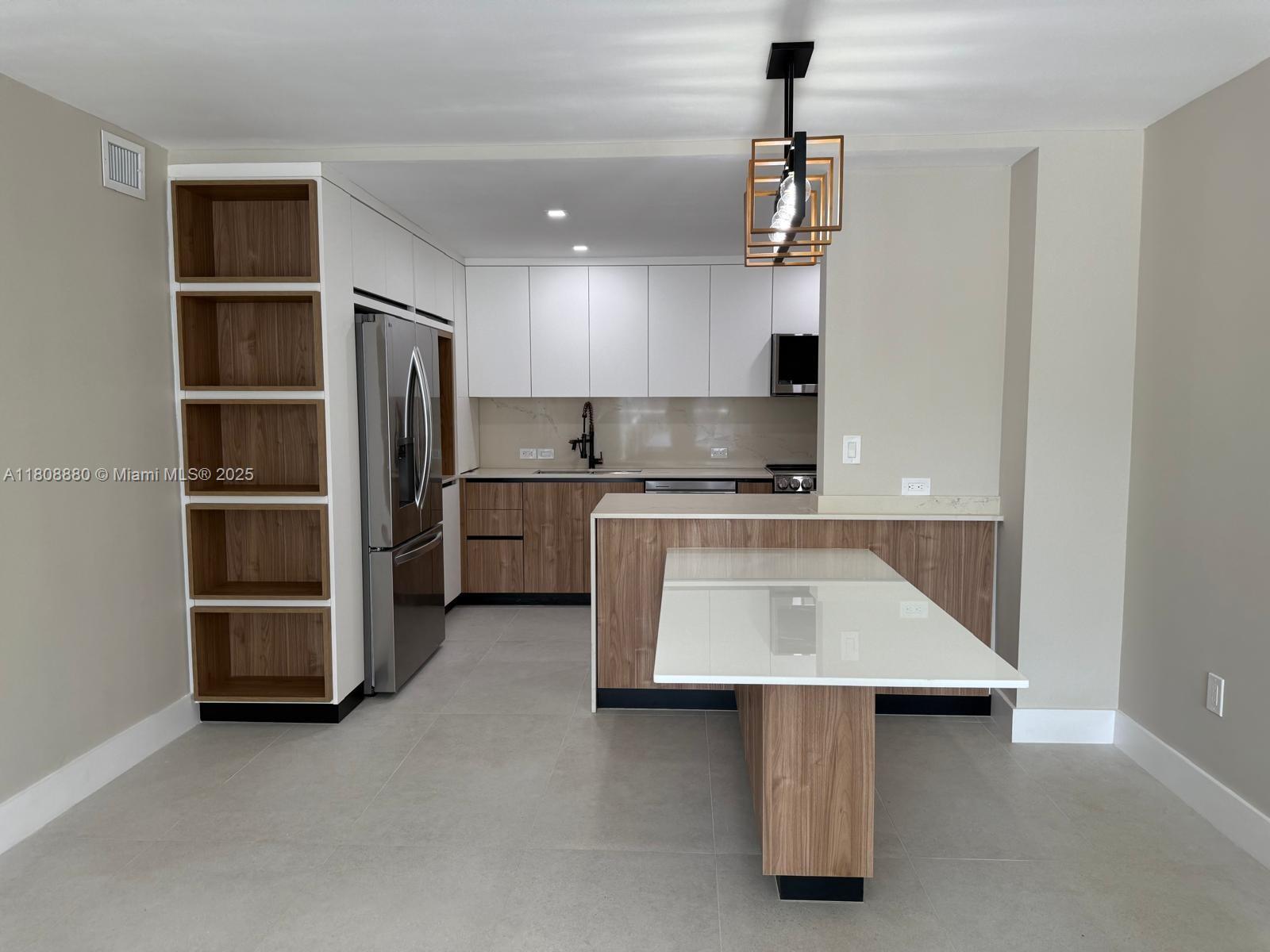 6801 Indian Creek Dr 207, Miami Beach, Miami-Dade County, Florida - 2 Bedrooms  
2 Bathrooms - 