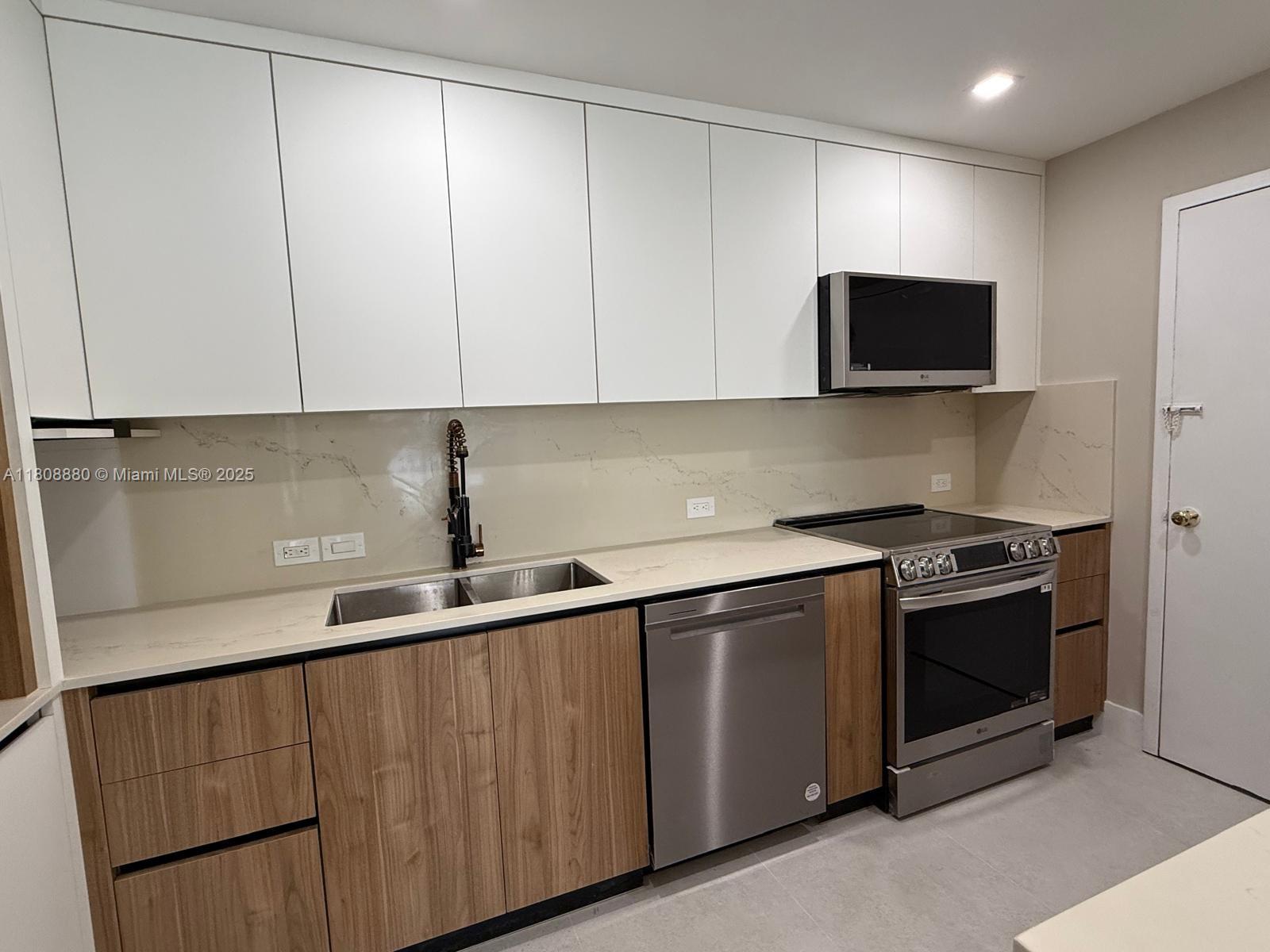 BOSTON PLAZA CONDO - Residential