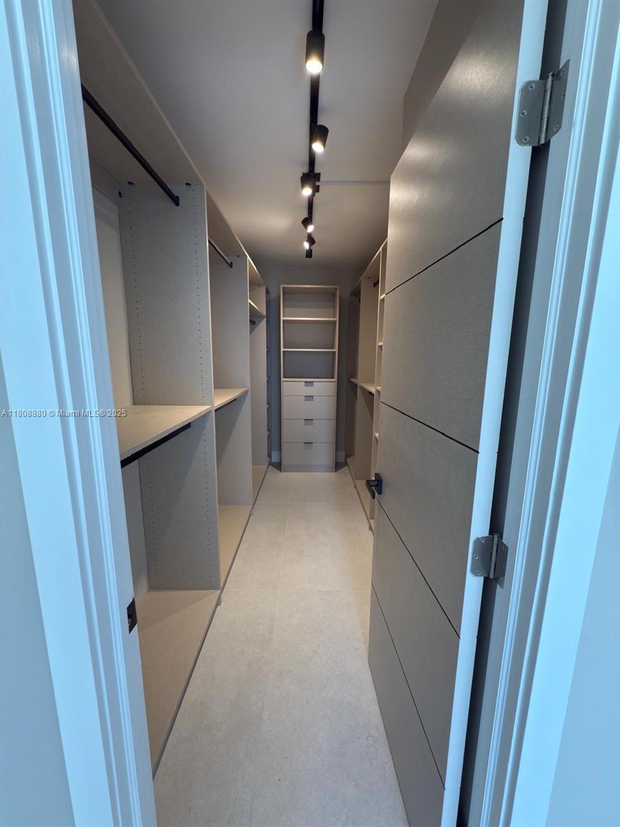 BOSTON PLAZA CONDO - Residential