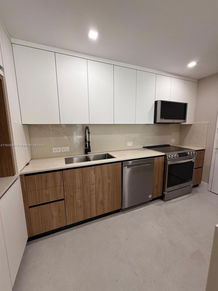 BOSTON PLAZA CONDO - Residential