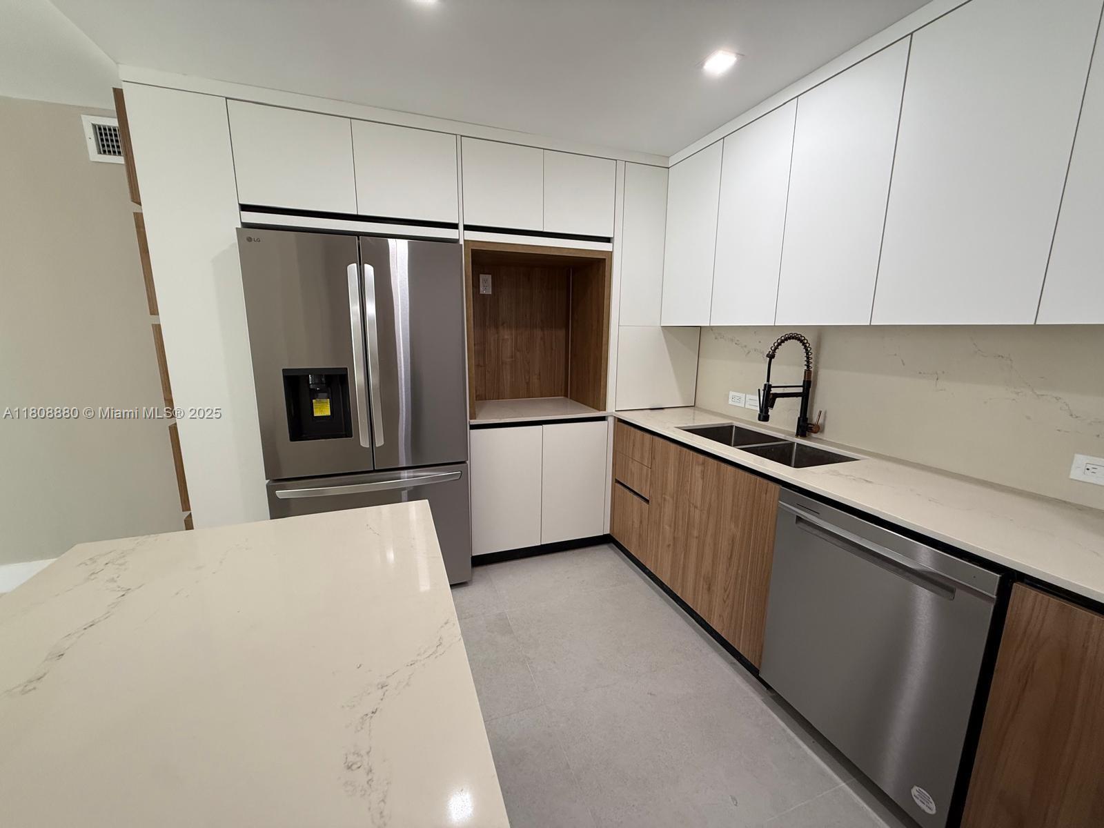 BOSTON PLAZA CONDO - Residential