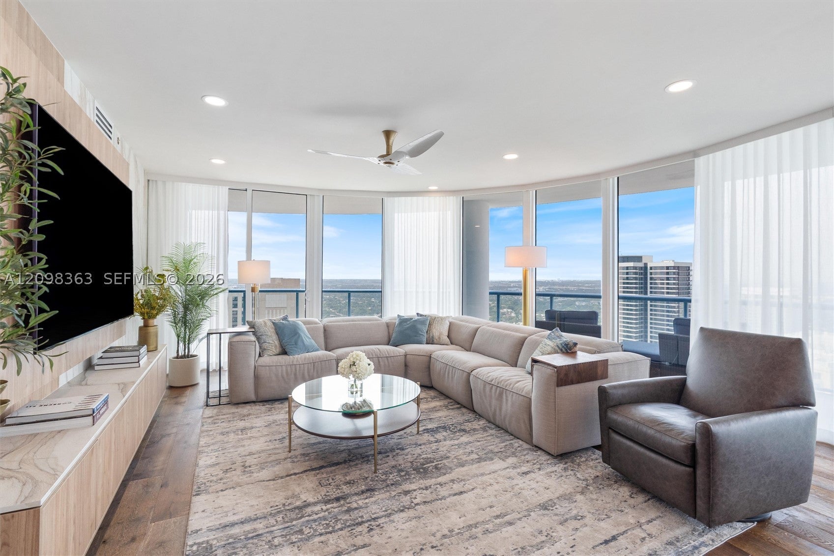 333 Las Olas Way