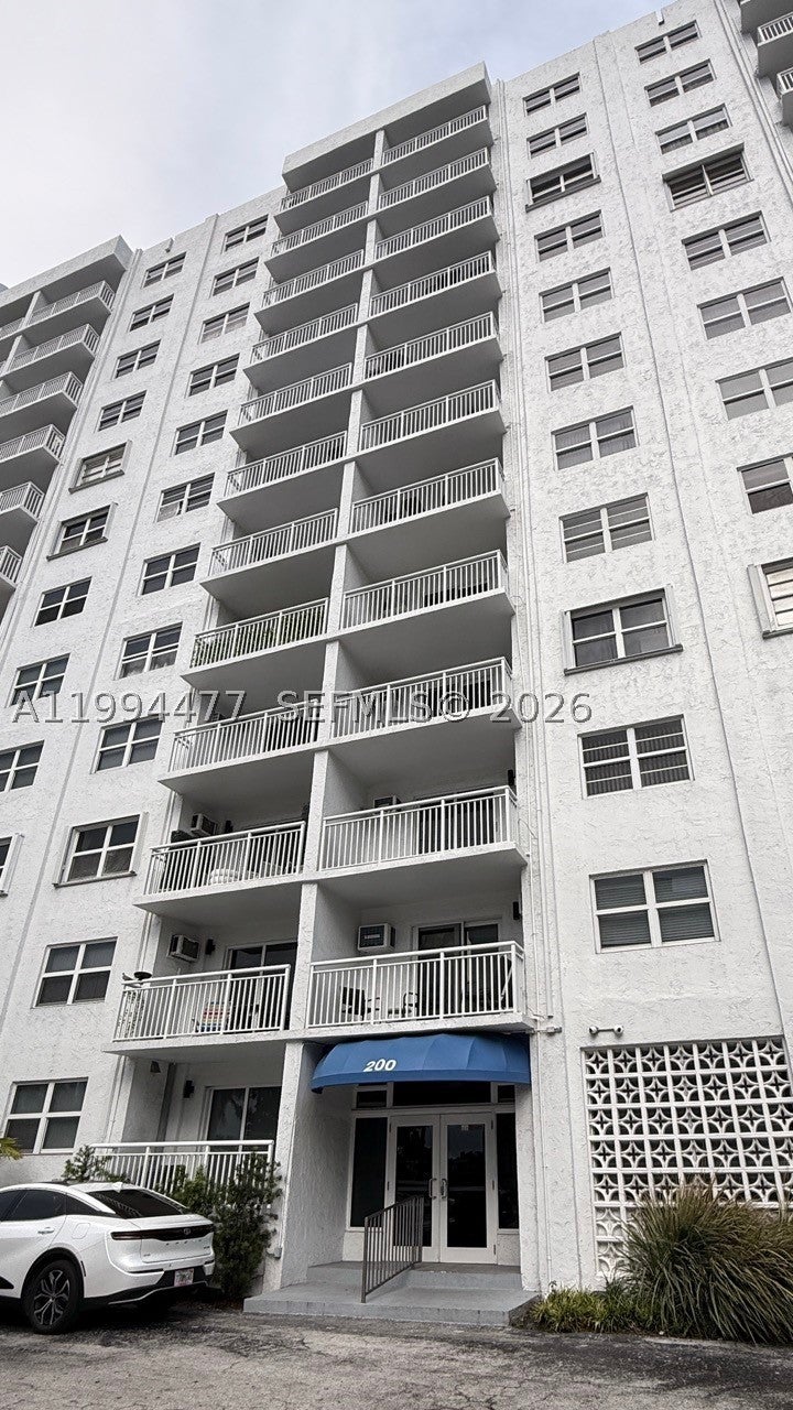 200 S Birch Rd 211, Fort Lauderdale FL 33316