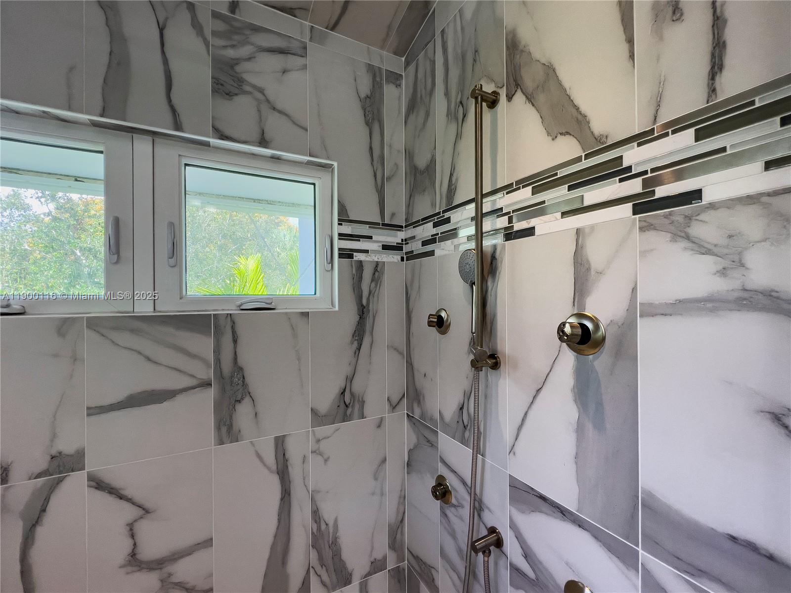 BESSEY'S 2ND ADDITION H W - Residential