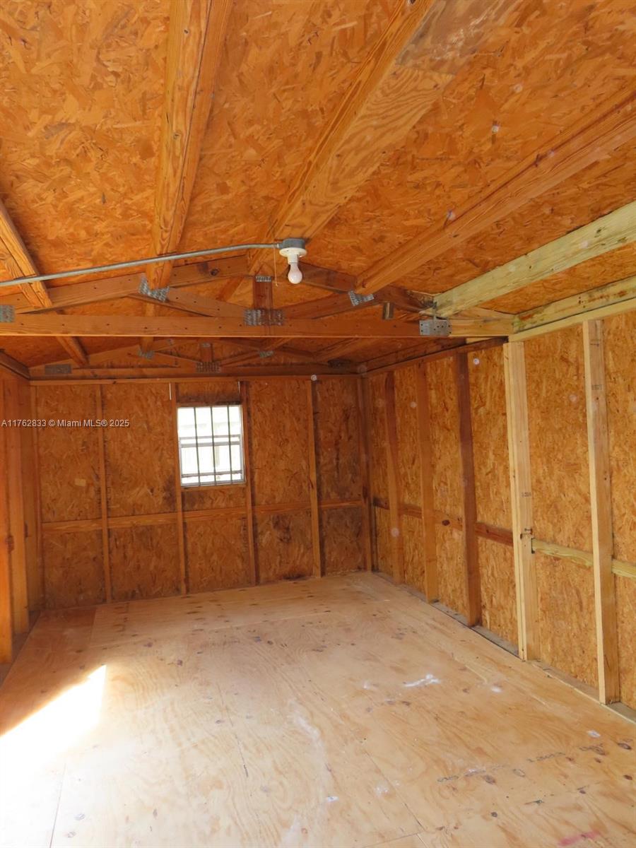 AVOCADO VILLAS - Residential