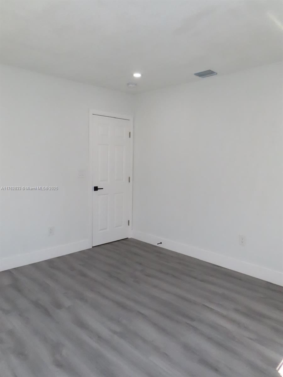 AVOCADO VILLAS - Residential