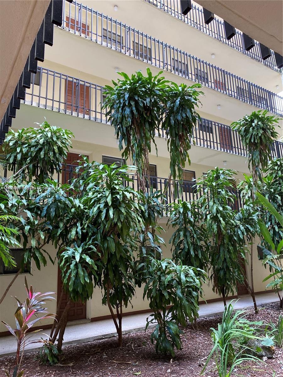 VICTORY GARDENS CONDO - Residential