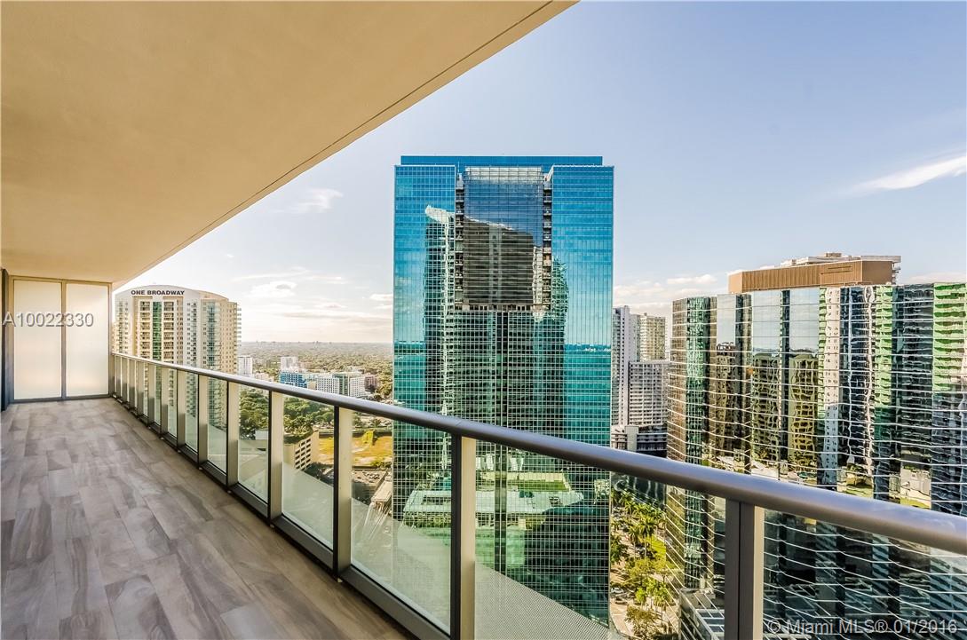 Beautifully finished and ready to move in! Unit features a spectacular faming floor to ceiling skyline city views, spacious 1/1 floorplan with top of the line finishes including window treatments. Roomy terrace for entertaining. BrickellHouse is the latest luxury development to arrive in Brickell. Desirable amenities including two pools, a resort like rooftop pool, Jacuzzi, sauna, fitness center, clubroom, kids play room, theater and 24/7 valet, concierge and security. *unit is also for sale*