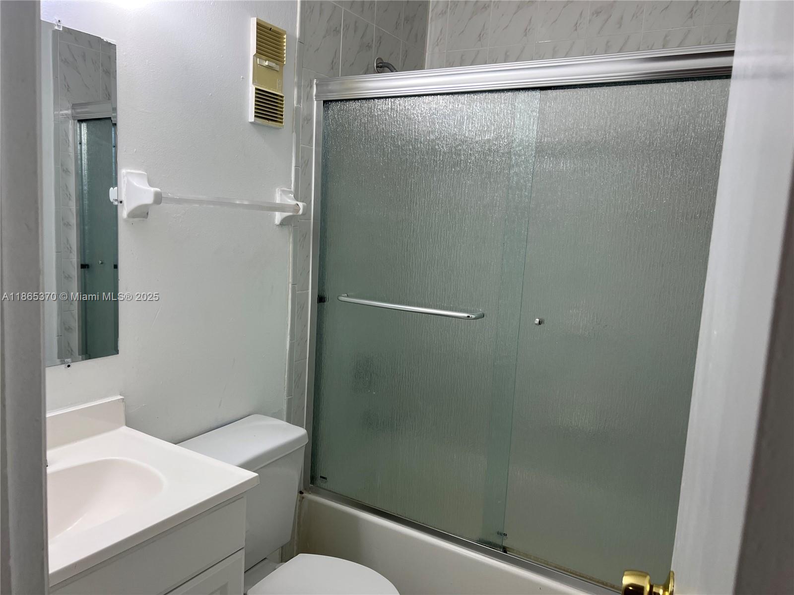 LAGO GRANDE FOUR-B CONDO - Residential