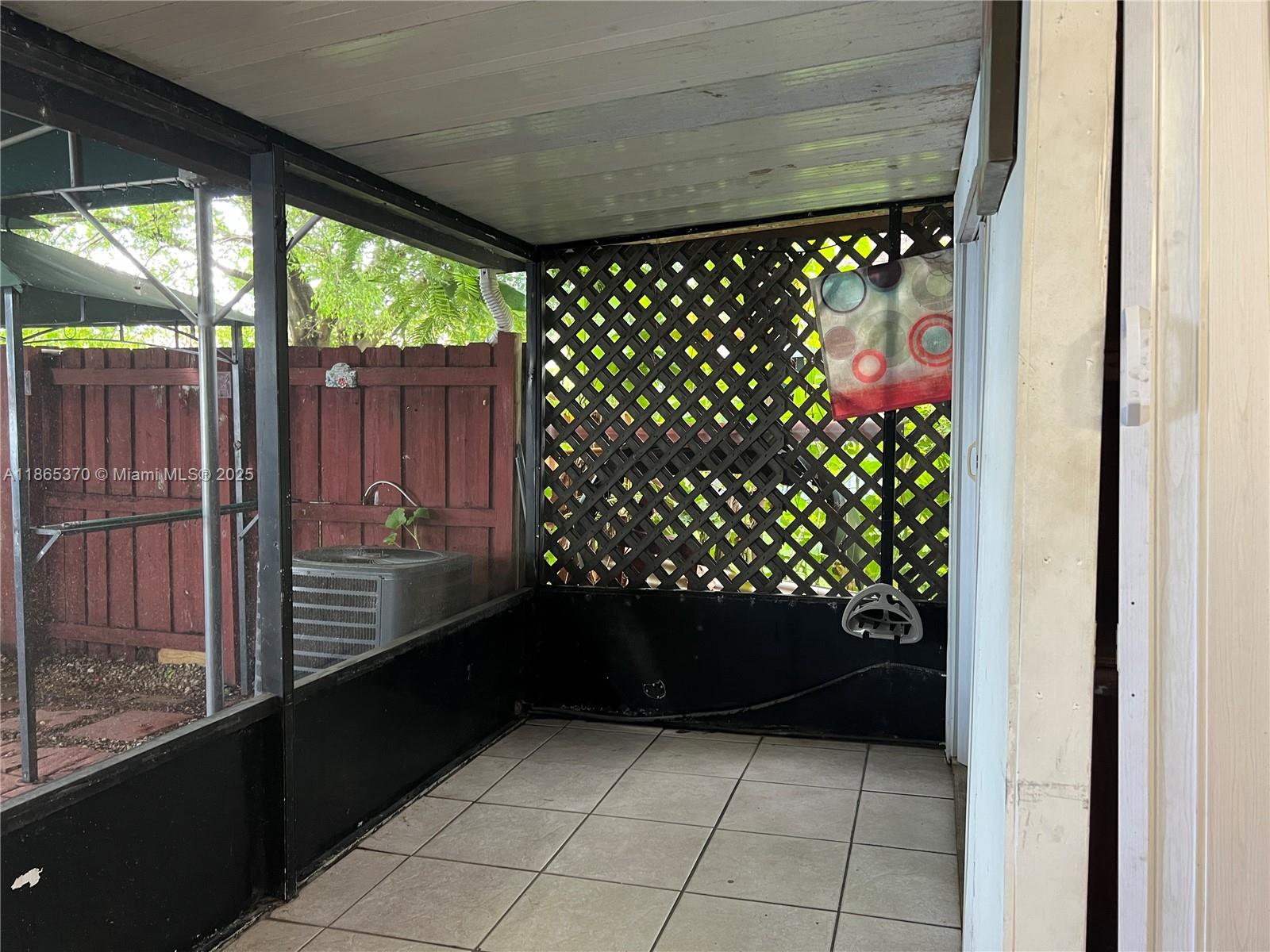 LAGO GRANDE FOUR-B CONDO - Residential