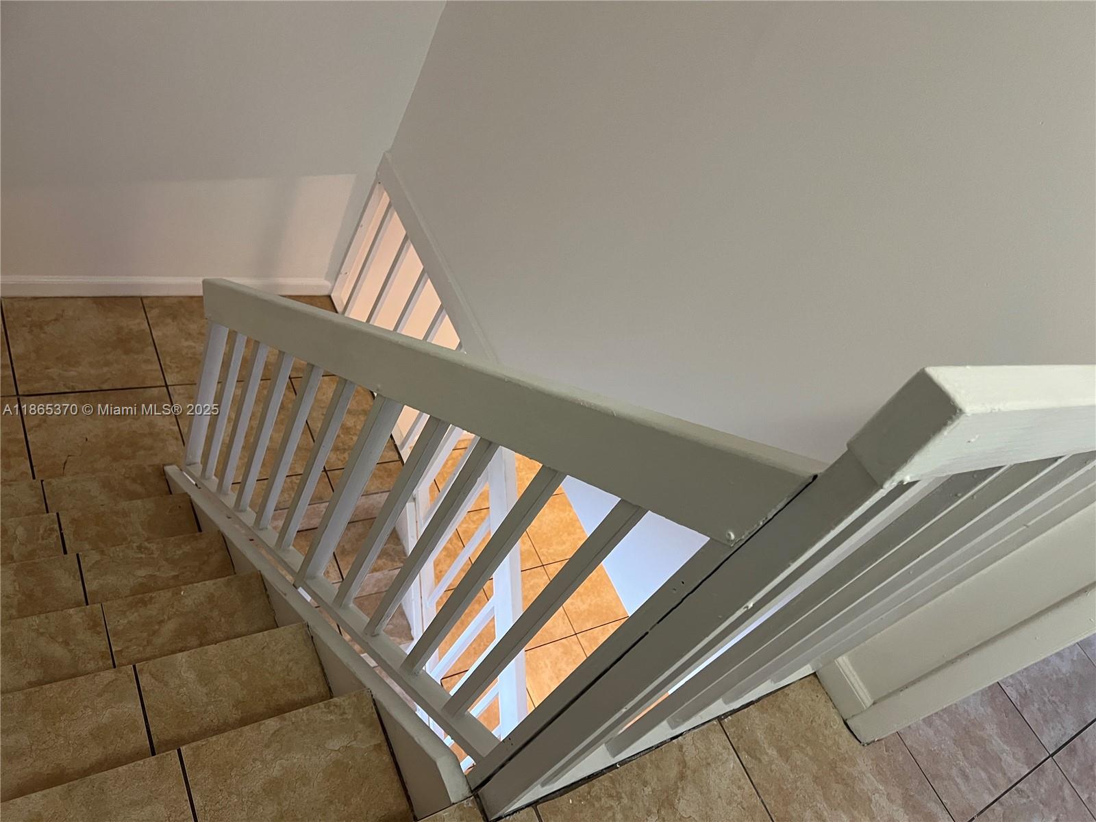 LAGO GRANDE FOUR-B CONDO - Residential