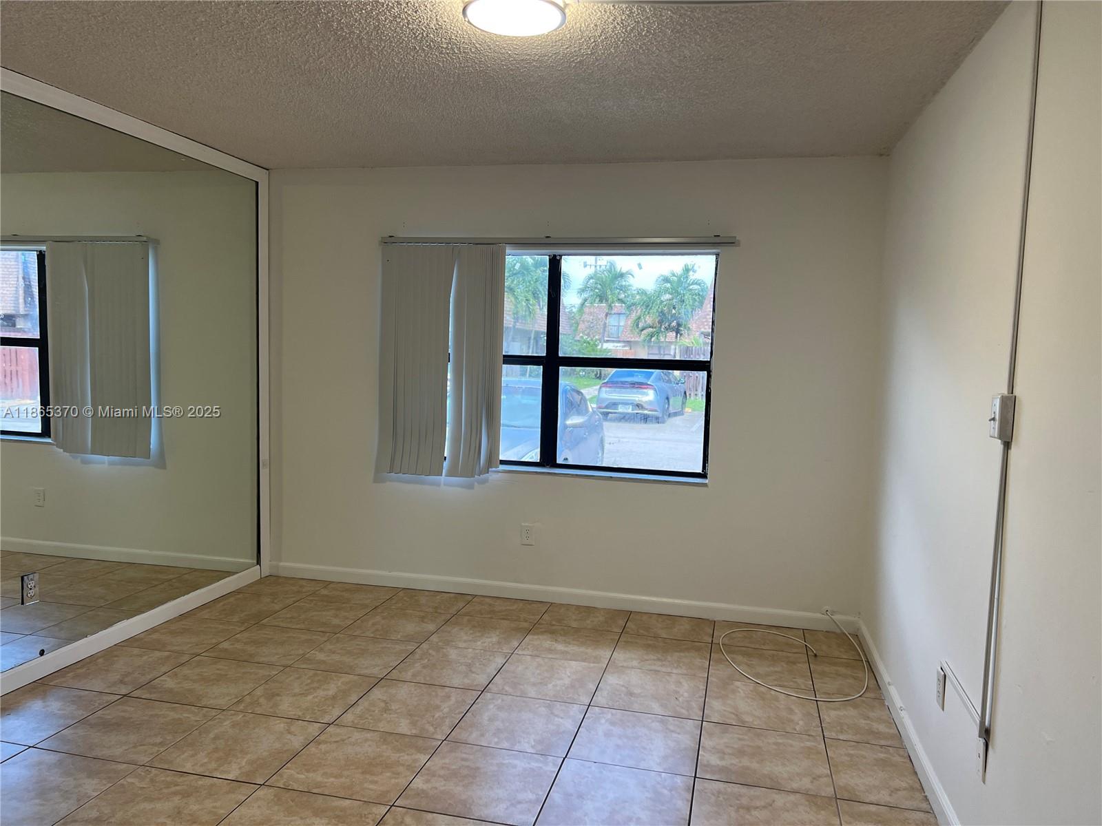 LAGO GRANDE FOUR-B CONDO - Residential