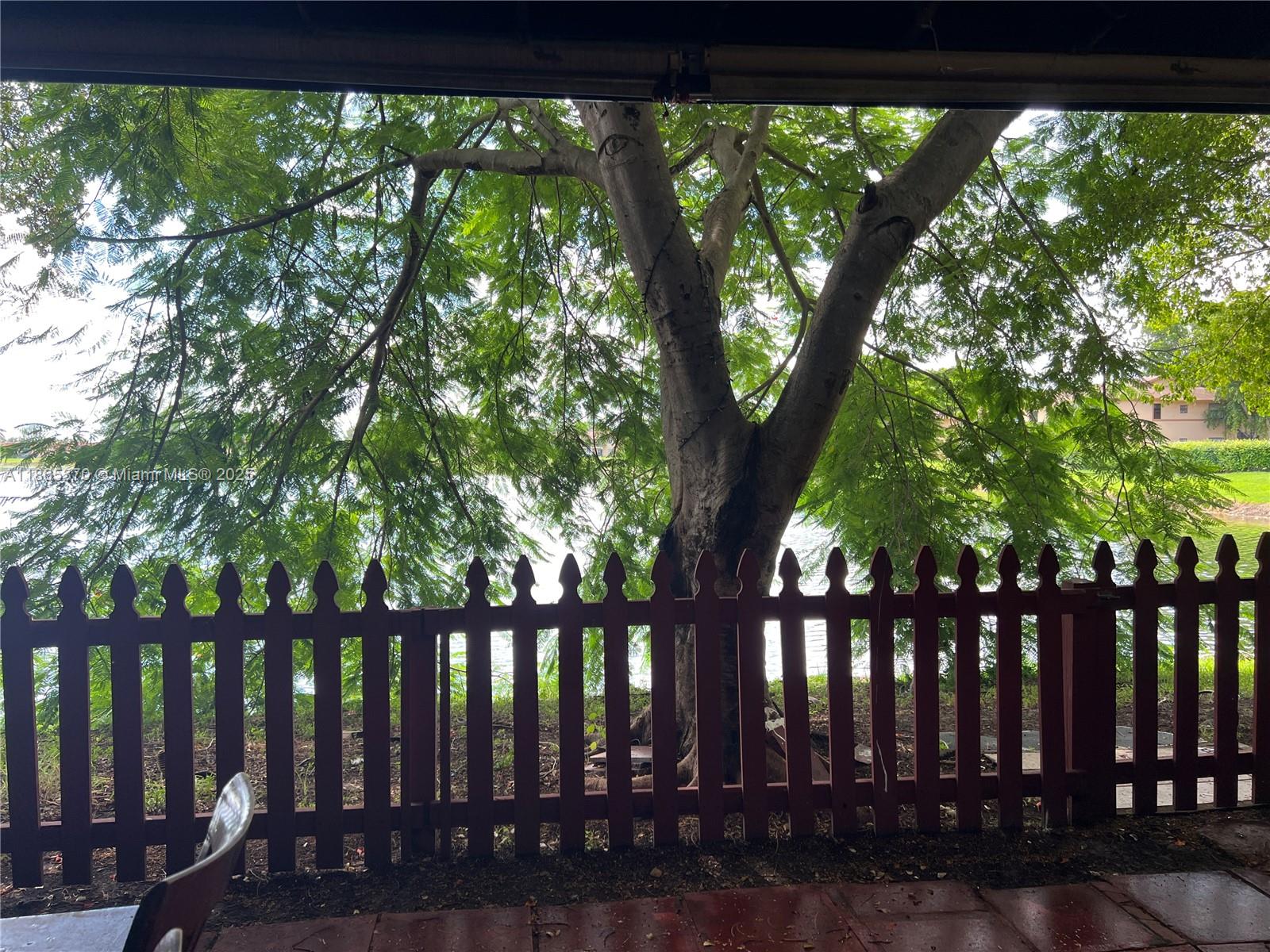 LAGO GRANDE FOUR-B CONDO - Residential