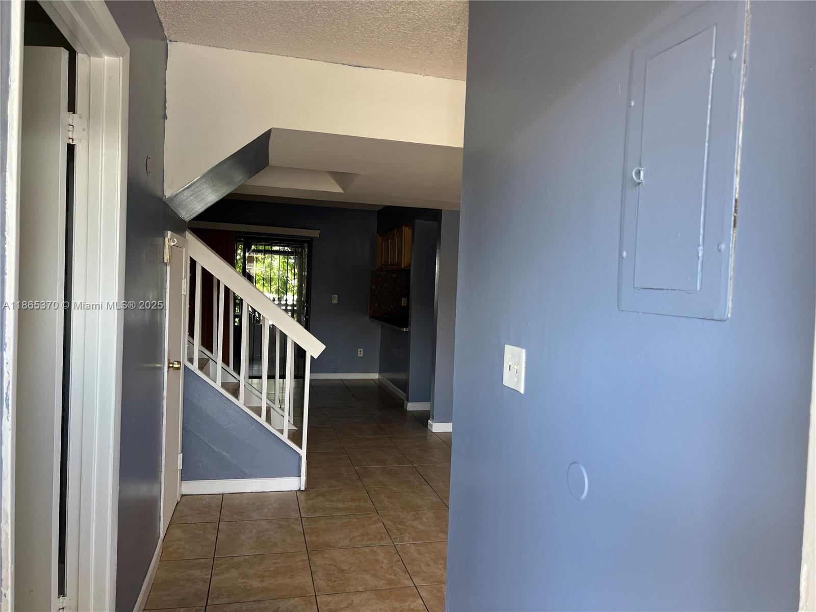 LAGO GRANDE FOUR-B CONDO - Residential