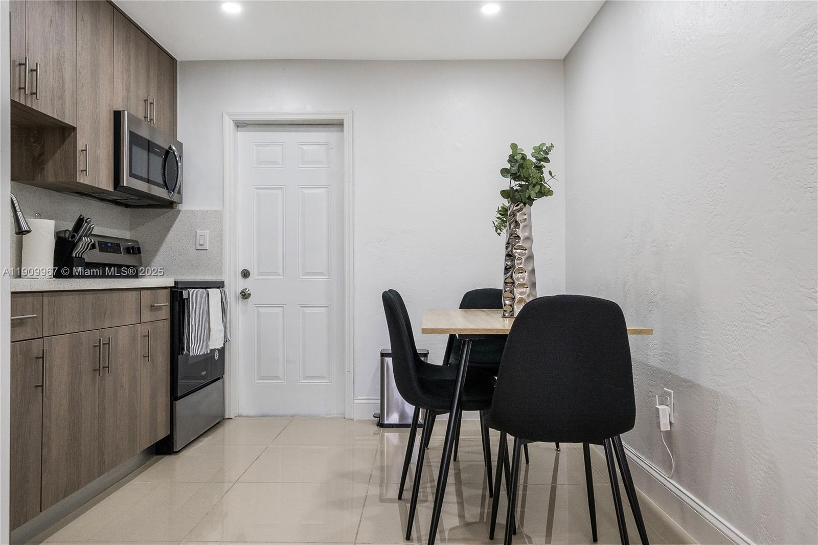 LEJEUNE GDN ESTATES AMD P - Residential Income