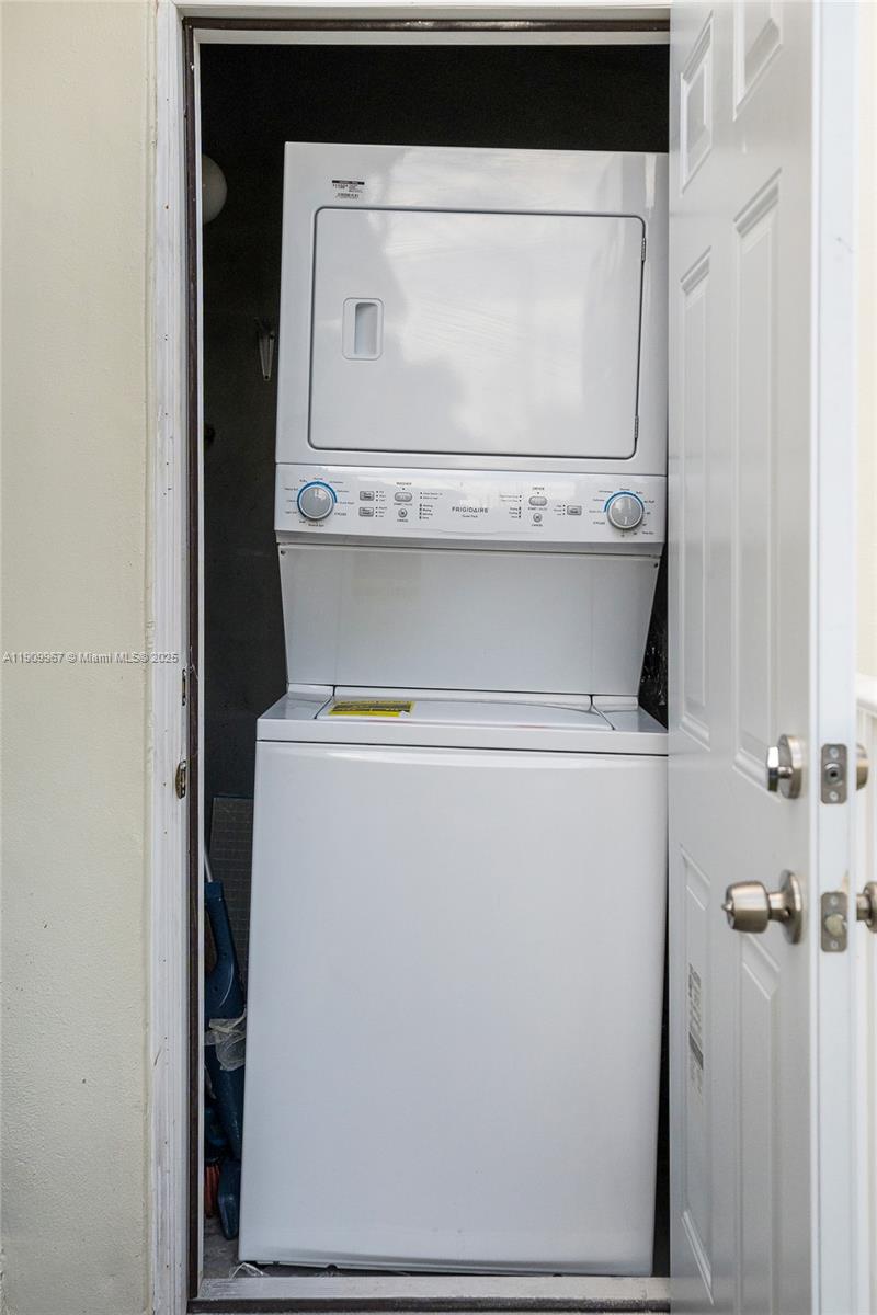 LEJEUNE GDN ESTATES AMD P - Residential Income