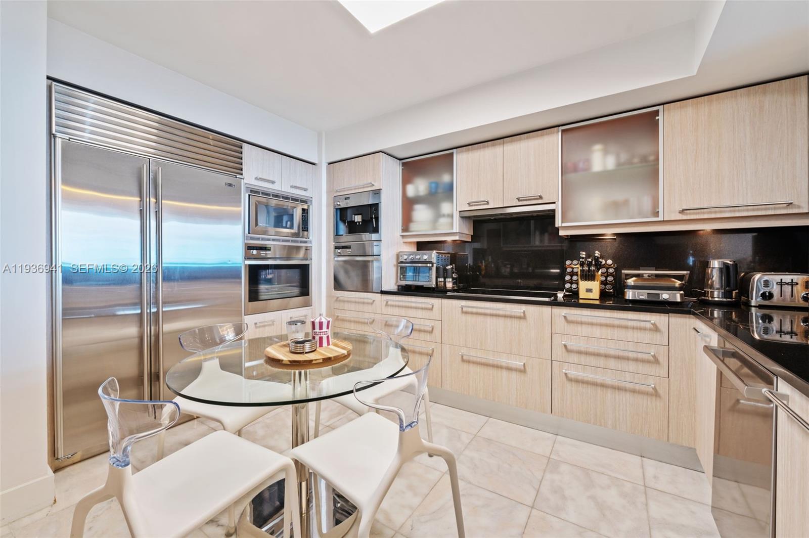 1331 Brickell Bay Dr 2907