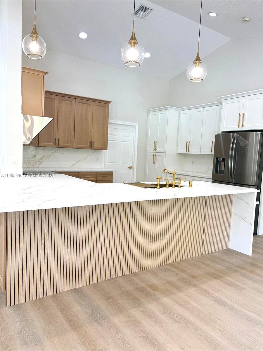 36-42-40~ S 242.9 FT OF N - Residential