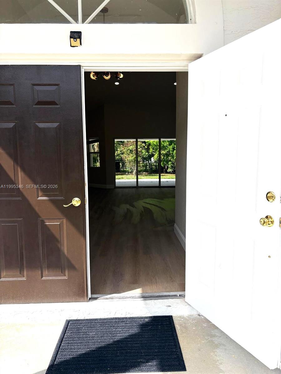 36-42-40~ S 242.9 FT OF N - Residential